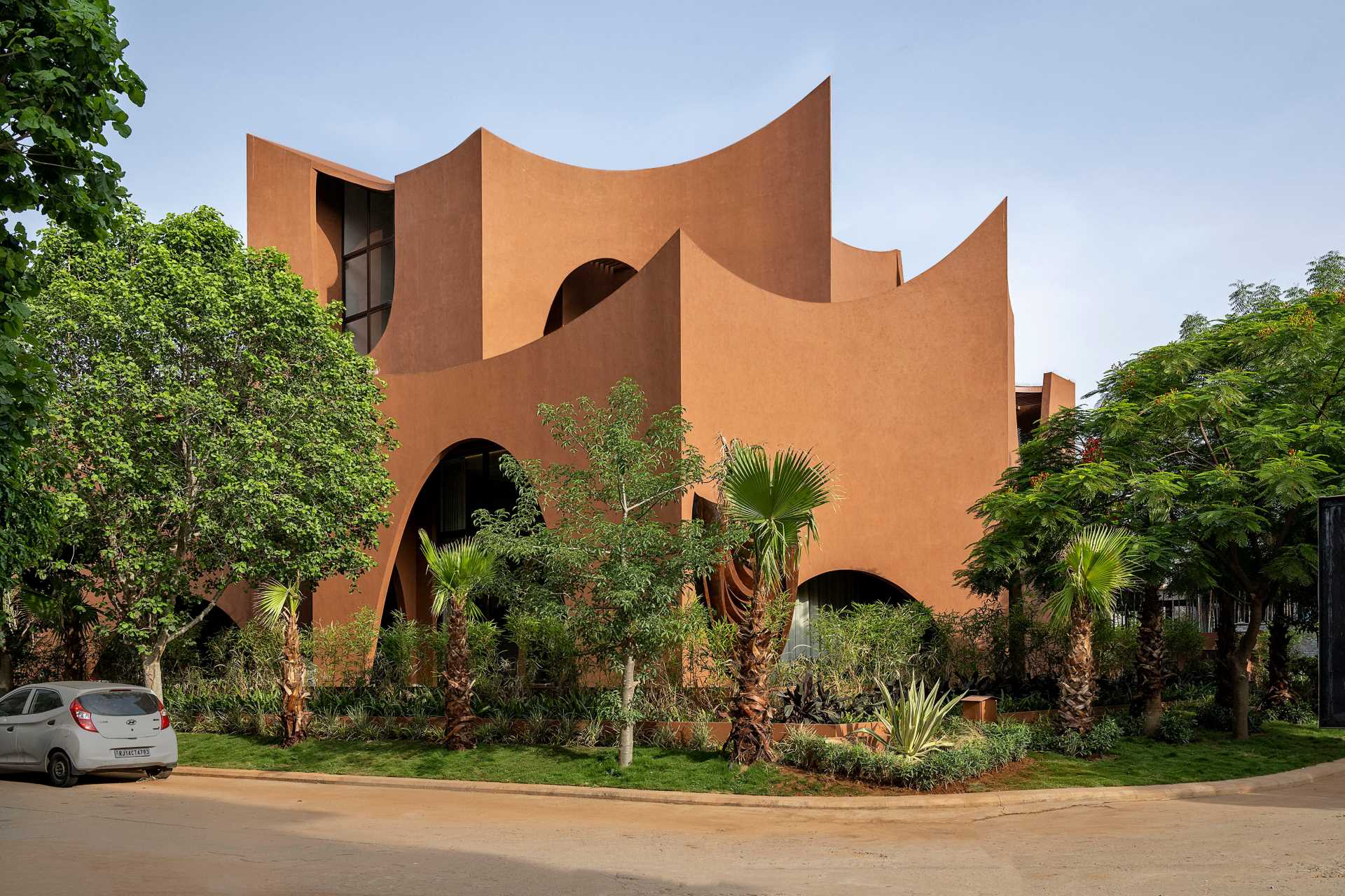 Arches Are Scattered Throughout The Design Of This Sculptural Home